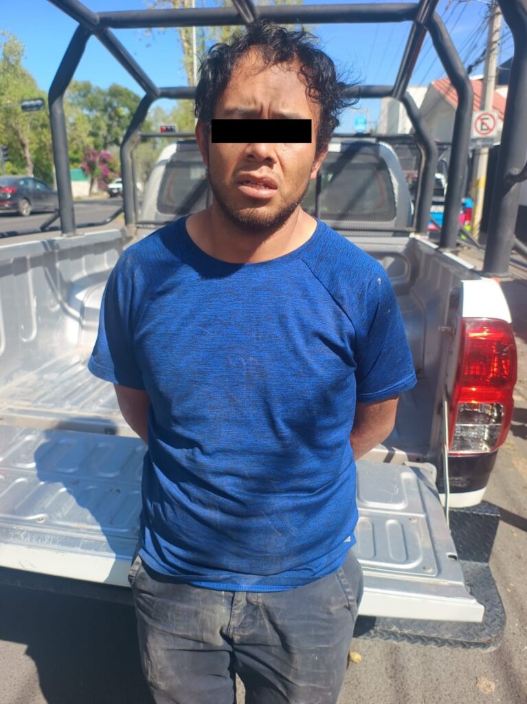 Detienen a dos por circular en vehículo robado en el periférico ecológico