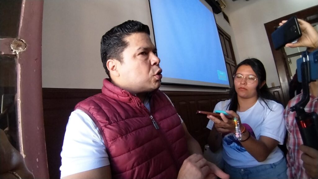 No hay persecución política contra Adán Domínguez: Gabriel Biestro