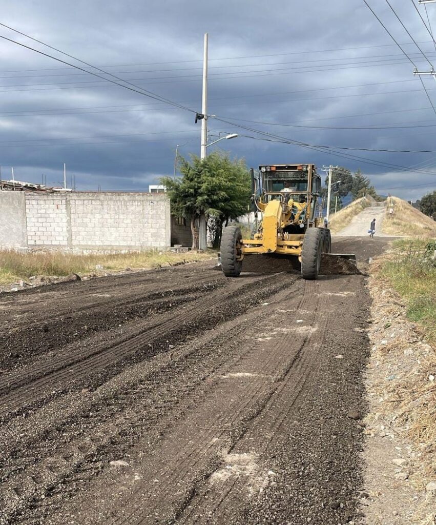 Mejoran caminos en San Jacinto y benefician a ciudadanos de Amozoc