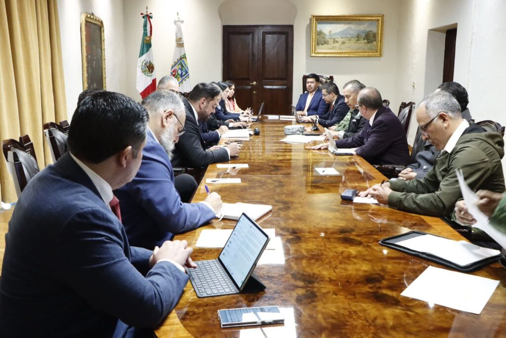 Encabeza Javier Aquino mesa de seguridad