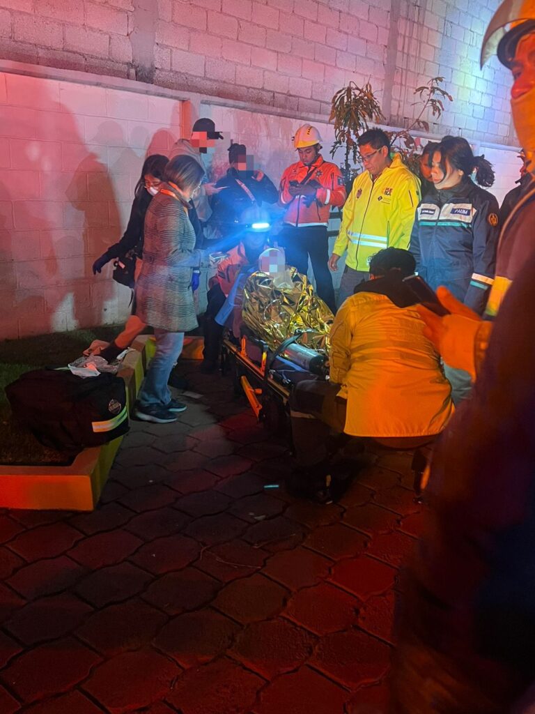 Un lesionado dejó incendio en la Gran Bodega Amalucan