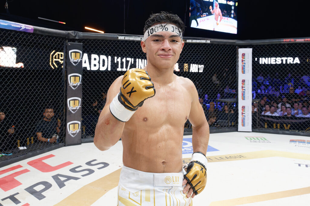 Continúa imbatible el jovencito Abdi Iniestra en LUX Fight League