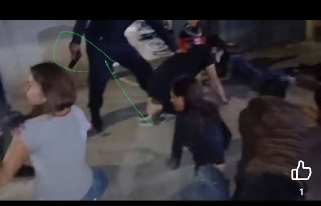 Acusan a policías de Palmar de Bravo por abusos contra migrantes