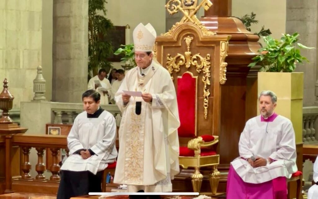 Señala arzobispo que despenalizar el aborto no soluciona el sufrimiento de las mujeres