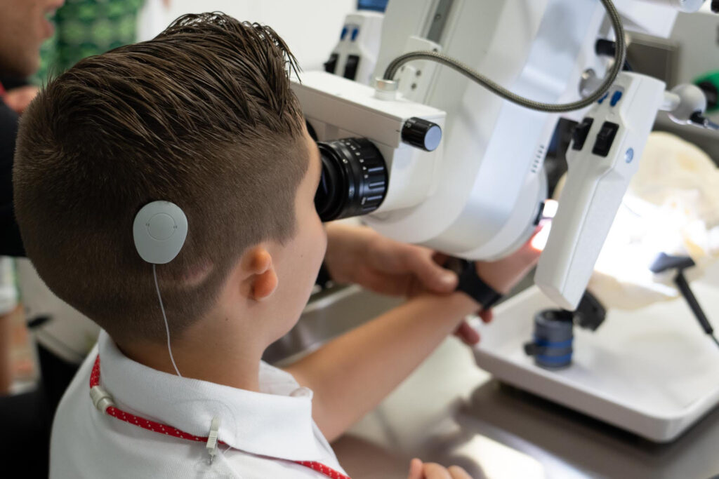 Microtia y pérdida auditiva: la importancia de la detección y tratamiento precoz