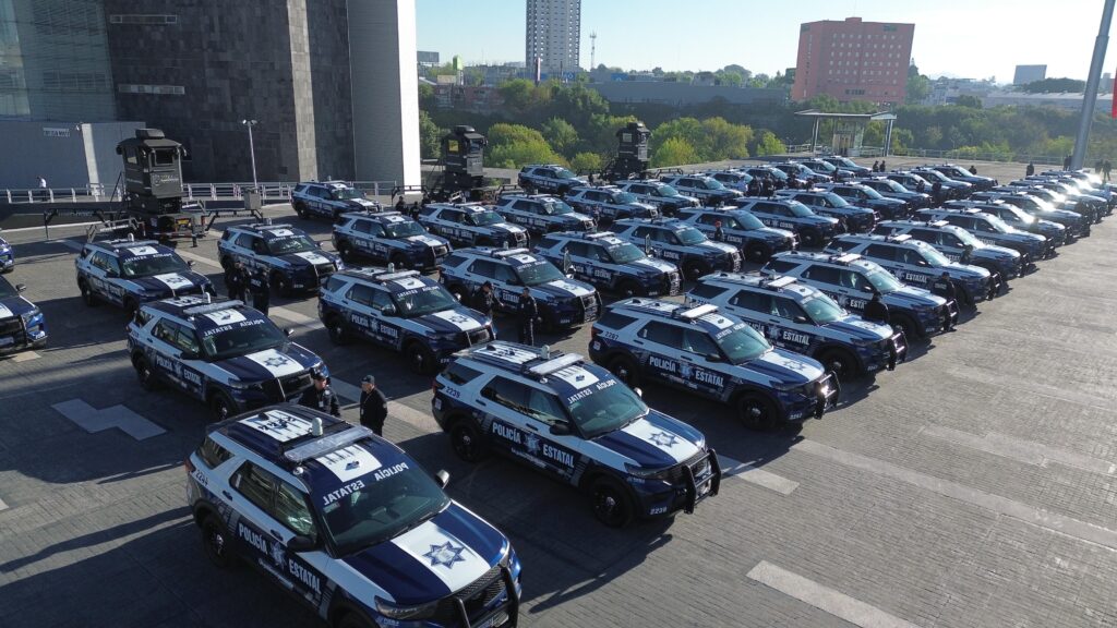 Fortalecen seguridad con patrullas equipadas con tecnología y torres de vigilancia