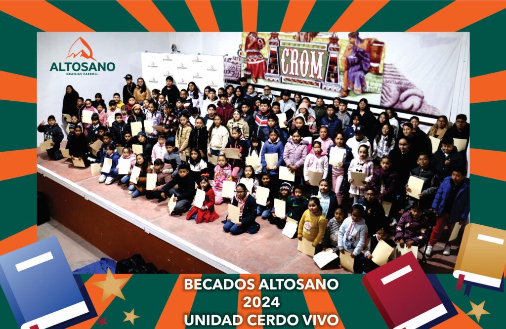 Entrega Granjas Carroll 200 becas  a hijos de sus colaboradores