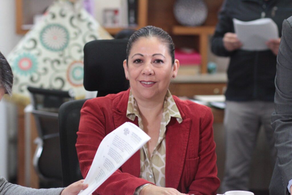 Pide presidenta del Congreso local no politizar incremento a tarifa del transporte público 