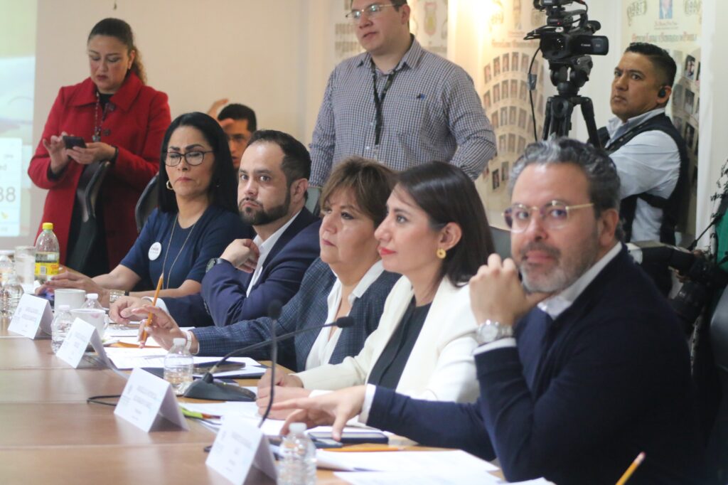 Comparecen en Comisiones del Congreso titulares de las secretarías de Cultura y Turismo