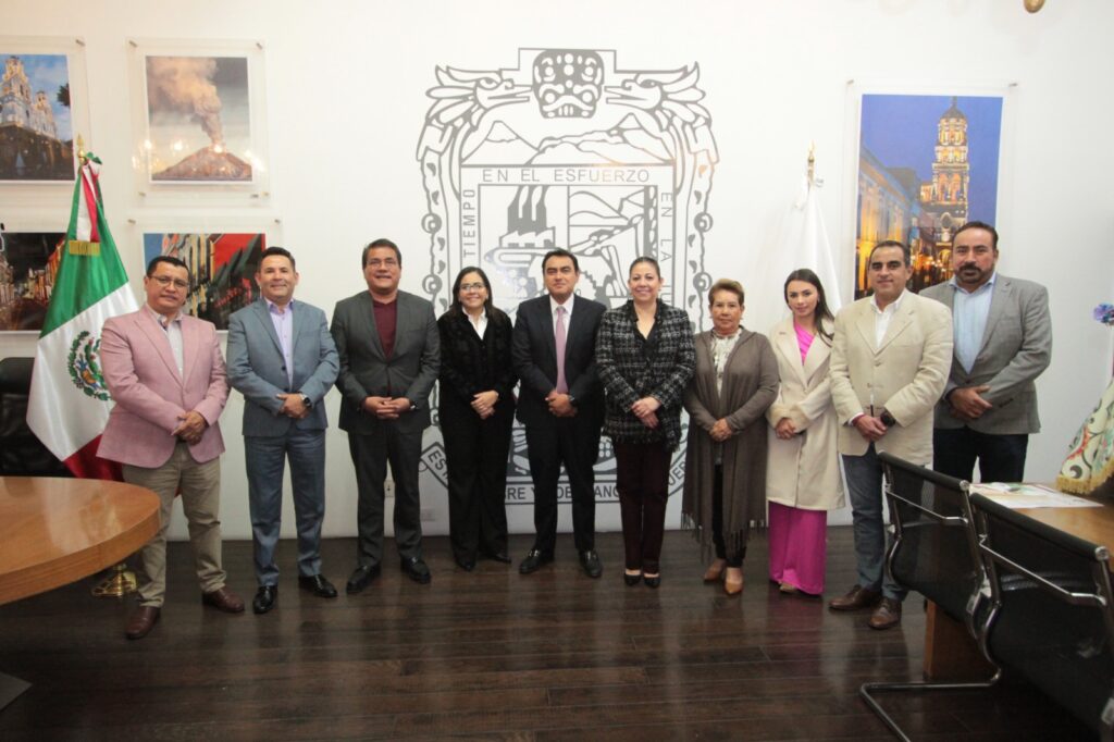 Secretario de Administración comparece ante Comisión del Congreso