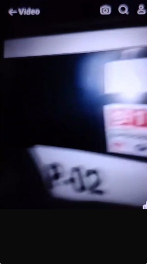 Video: Policías de Acajete usan patrulla como motel