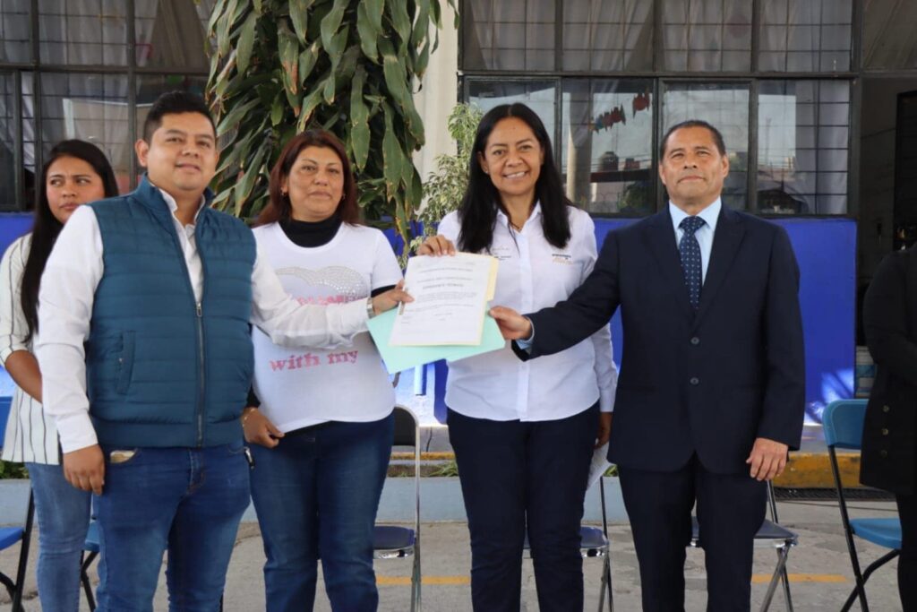 En Atlixco, Ariadna Ayala inició obras en la primaria Pino Suárez