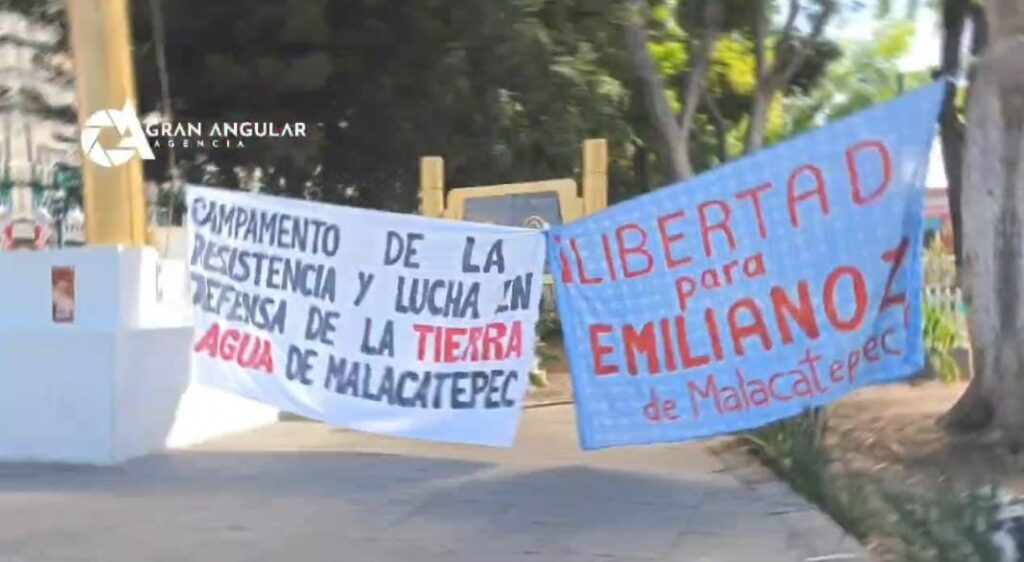 Video: Pobladores de Santa María Malacatepec piden liberación de Emiliano Z
