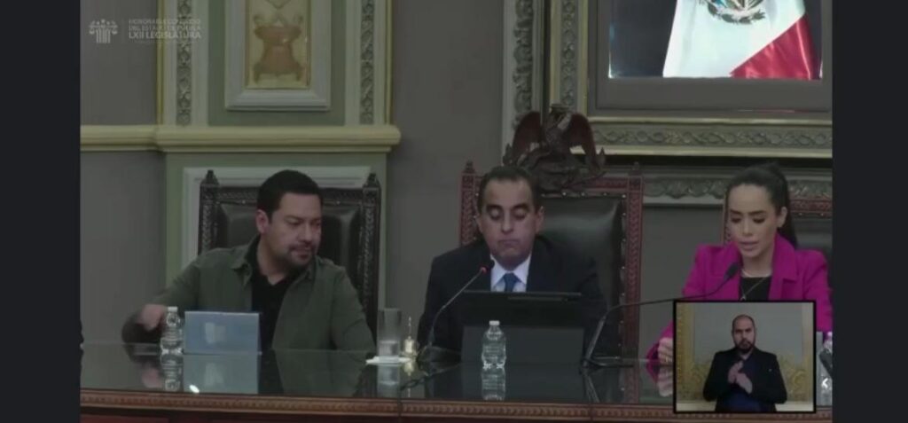 Video: Congreso de Puebla avala terna de candidatos a la FGE