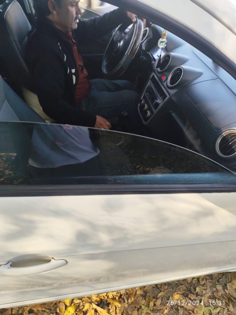 Pide “prueba de manejo” y se roba el carro en Huauchinango