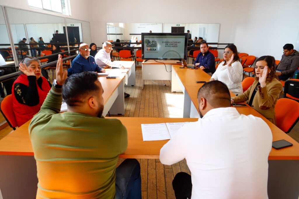 Entregan nombramientos en San Pedro Cholula