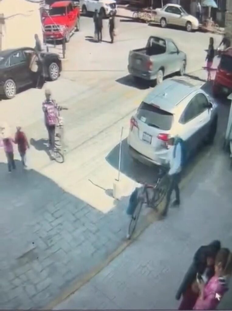 Video: Se roban bicicleta en Amozoc