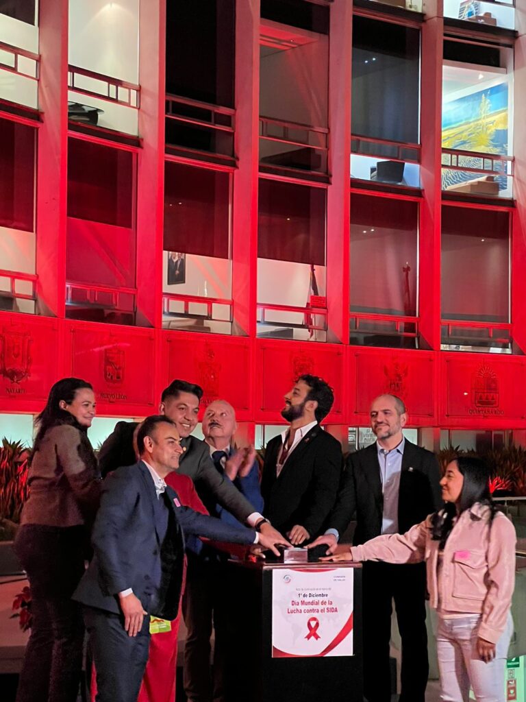 Sólo 7 de cada 10 personas que viven con VIH lo saben; se debe fortalecer diagnóstico temprano y acceso universal a tratamientos