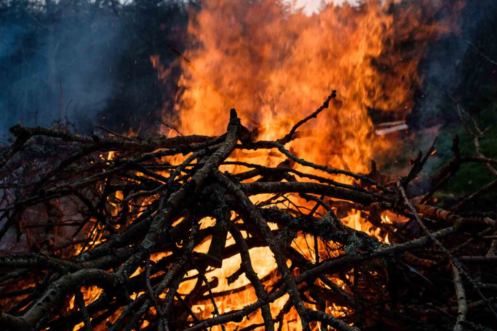¡Cuidado con las fogatas en esta época de fin de año!