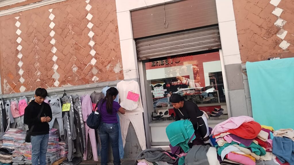 Ambulantes, prostitución y seguridad preocupan al comercio formal del Centro Histórico: Pavel Tobón