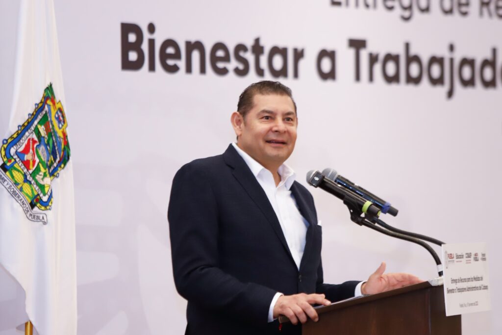 Armenta refrenda gratitud y respeto a trabajadores del COBAEP