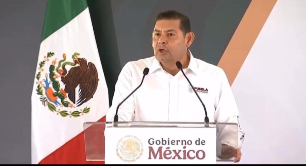 Video: Armenta recibe a Sheimbaum en Puebla y refrenda compromiso con migrantes