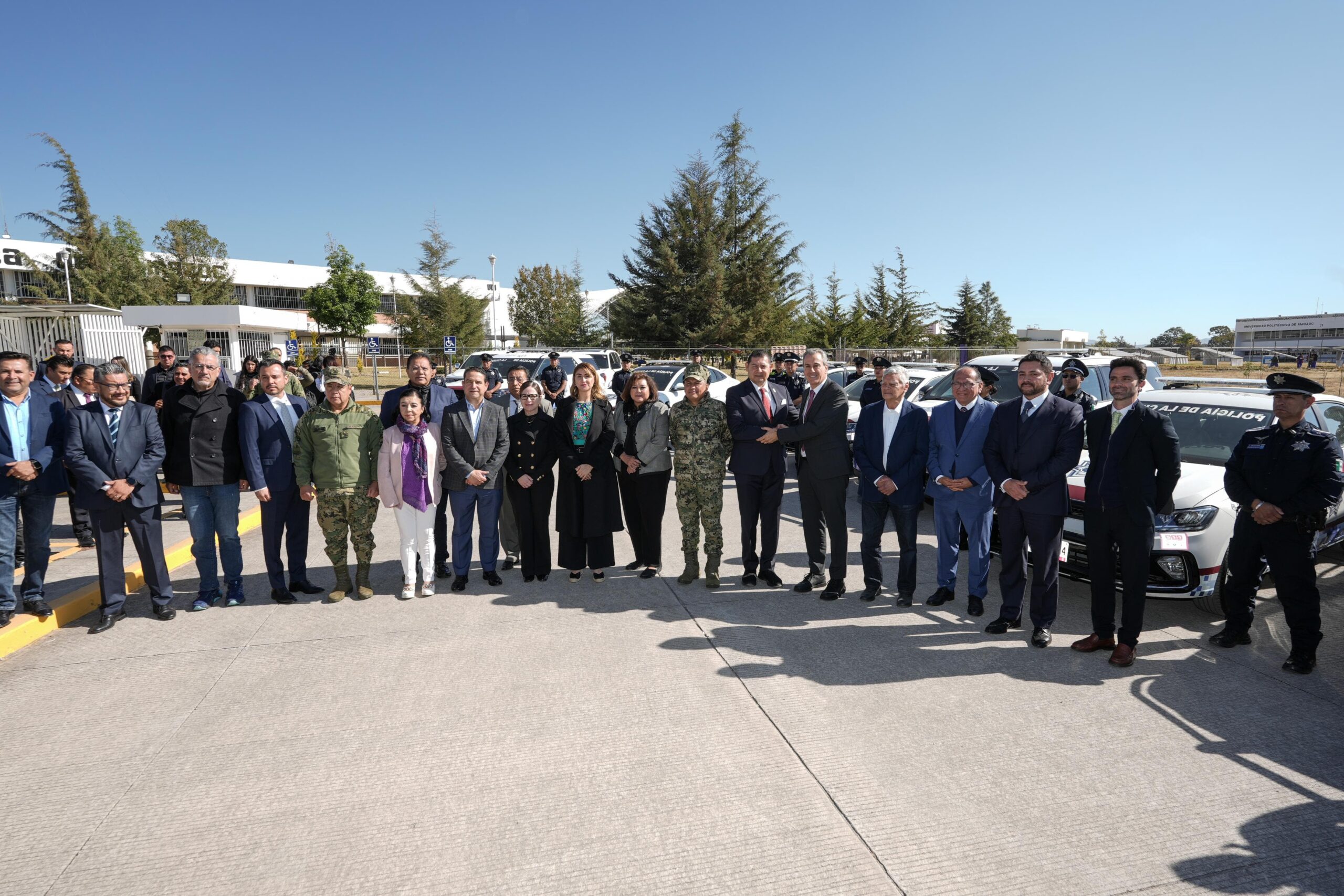 Presentan a Armenta y a Chedraui, patrullas que se integrarán a la SSC del gobierno de la ciudad