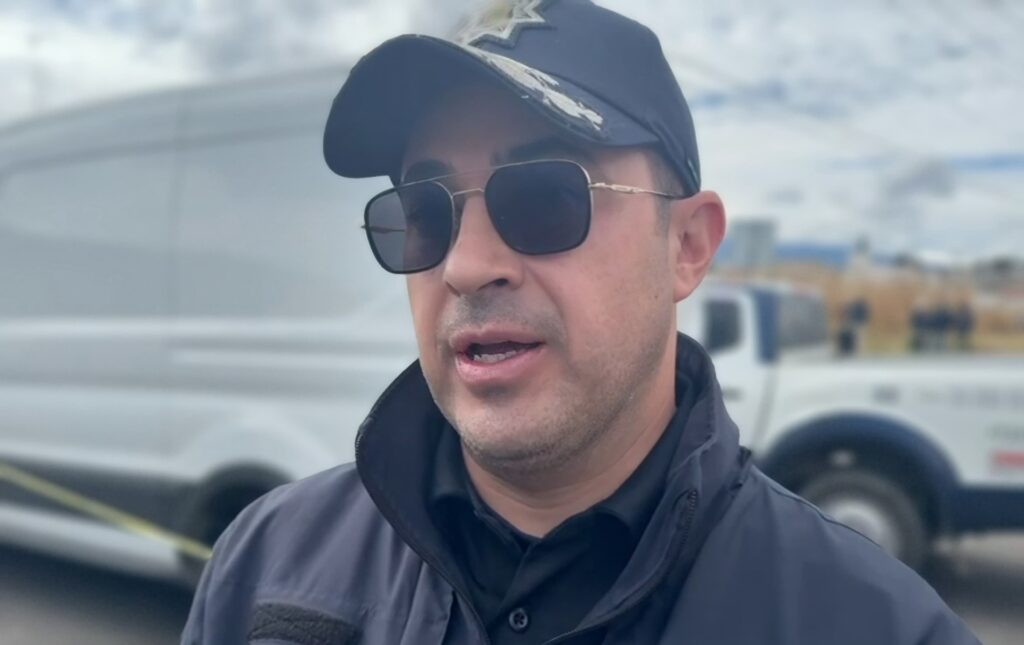 Hallan tres cuerpos sin vida en obra negra en Metepec, Estado de México