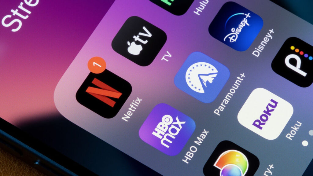 El ‘streaming’ engancha a las teleoperadoras: por qué Netflix, Prime Video o Disney+ eclipsan a la fibra y a las llamadas