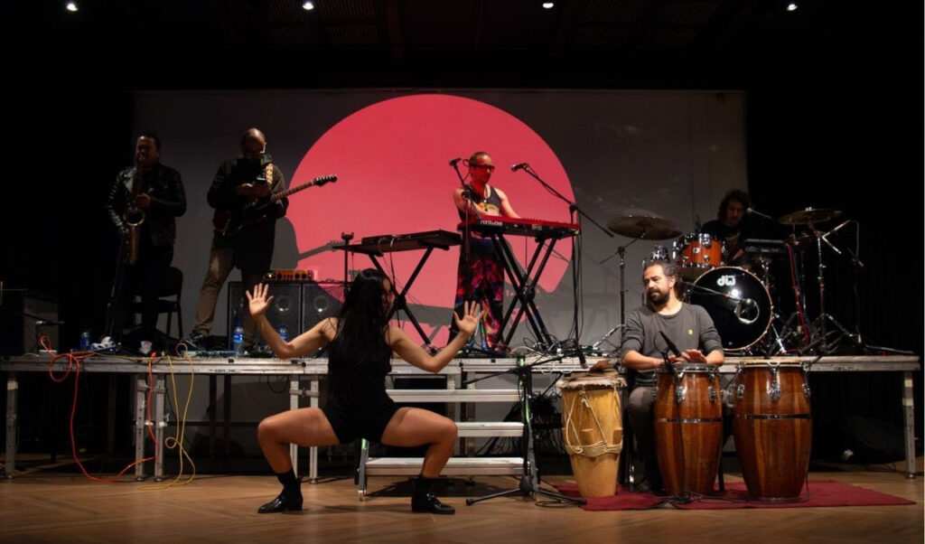 El nuevo montaje de Sergio Arias & Malalma, junte de pensamientos ‘Candelalma’, se tomará el Centro de la Felicidad de Chapinero