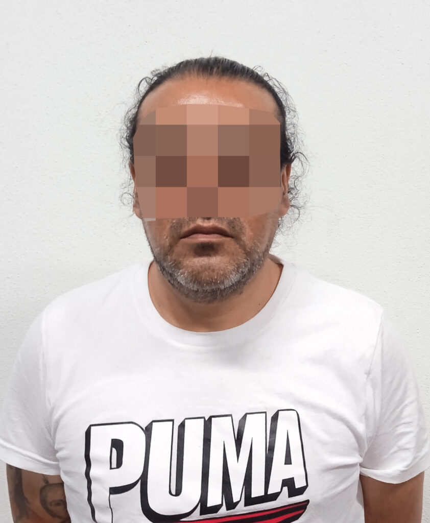 Detienen a presunto involucrado en robos a tiendas de conveniencia en Puebla capital