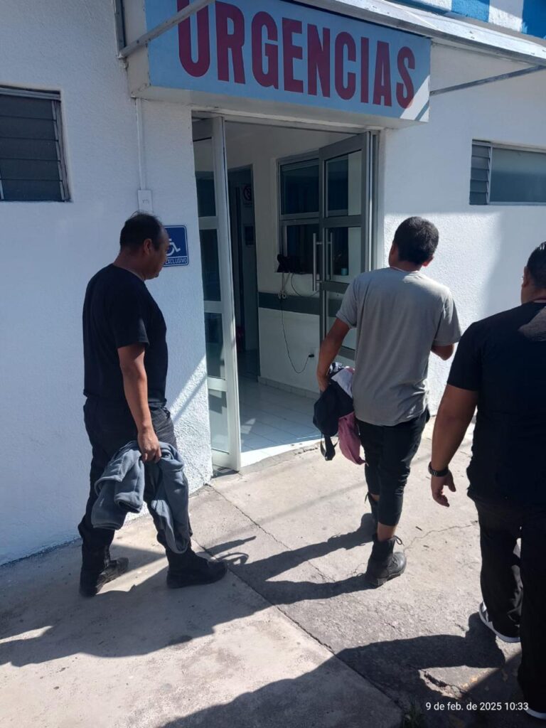 Policía auxiliar lesionado por presuntos invasores de predios, denuncian