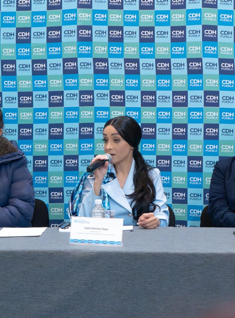 Hackean WhatsApp de la titular de la CEDH Puebla