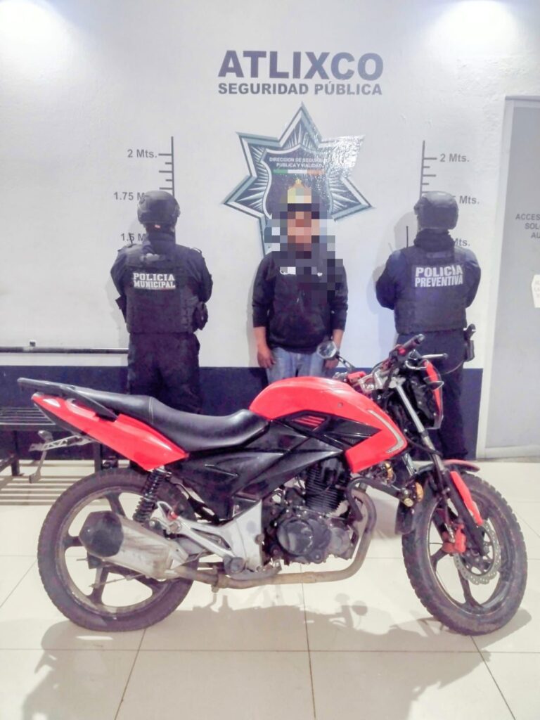 Capturan a presuntos roba motocicletas en Atlixco