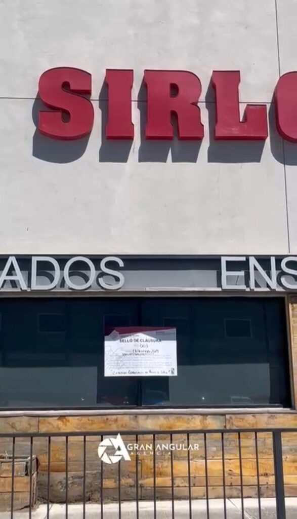 Video: Clausuran restaurante Sirloin Stockade en Angelópolis
