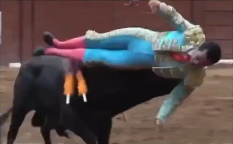 Emilio Macías, torero mexicano sufre grave cornada; tuvo una operación de nueve horas