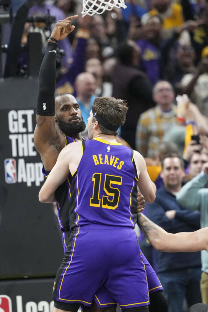 LeBron James anota al final y lleva a Lakers a vencer 120-119 a Pacers, manteniendo racha histórica