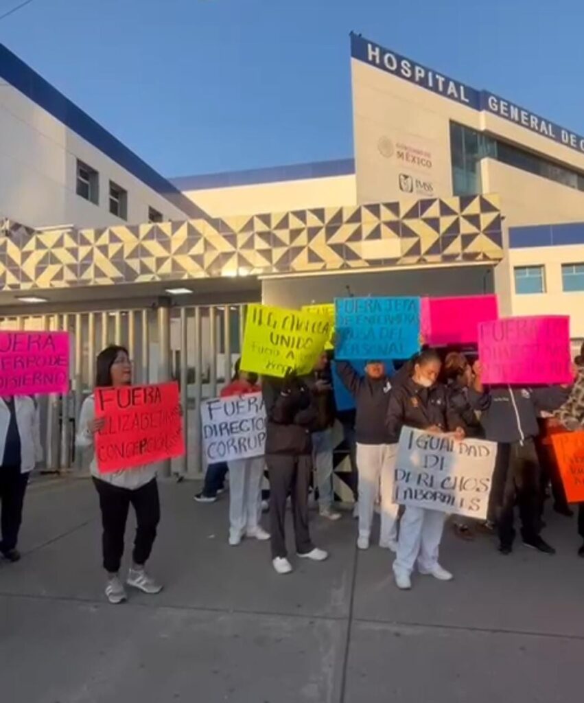Video: Personal del hospital de Cholula protesta por falta de medicinas y material