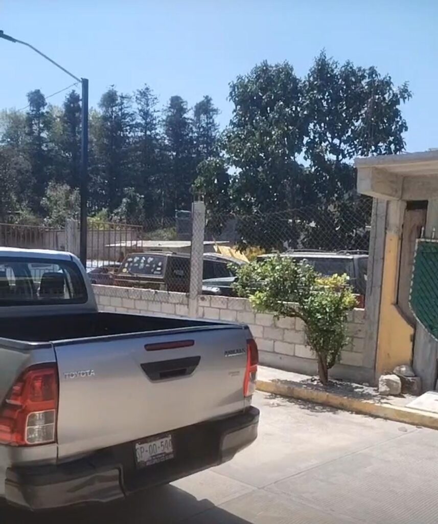 Muere joven mecánico al aplastarle un carro en Xicotepec