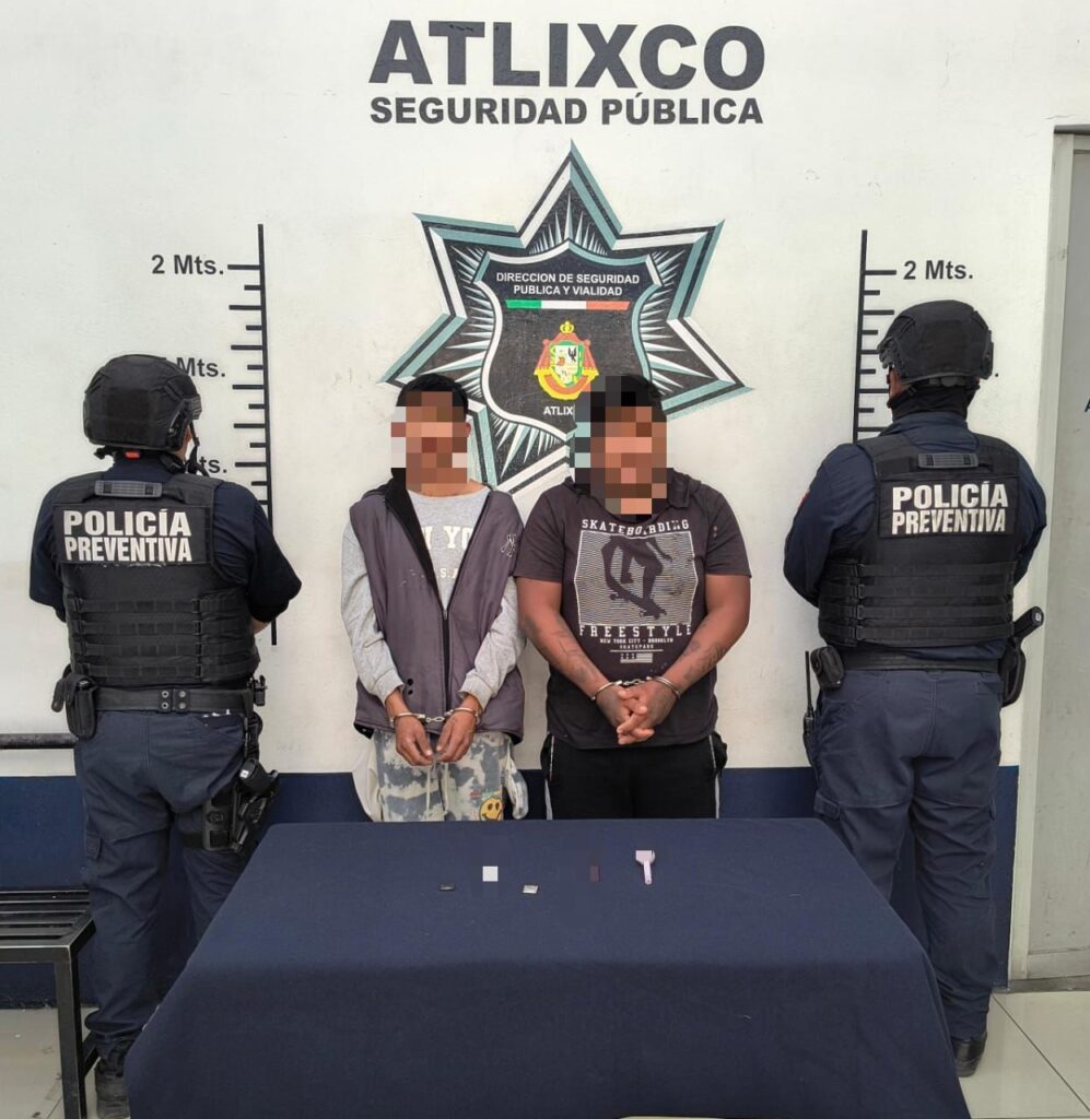 En Atlixco encuentran a estos dos cuando consumían drogas