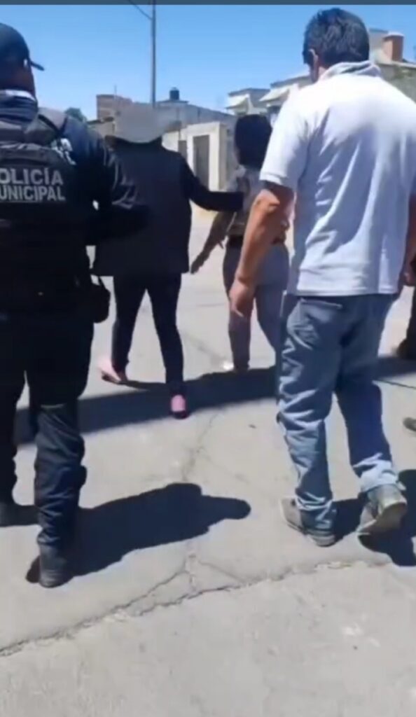 Video: Intentaron linchar a presunta ladrona en Tlaltelulco, Tlaxcala