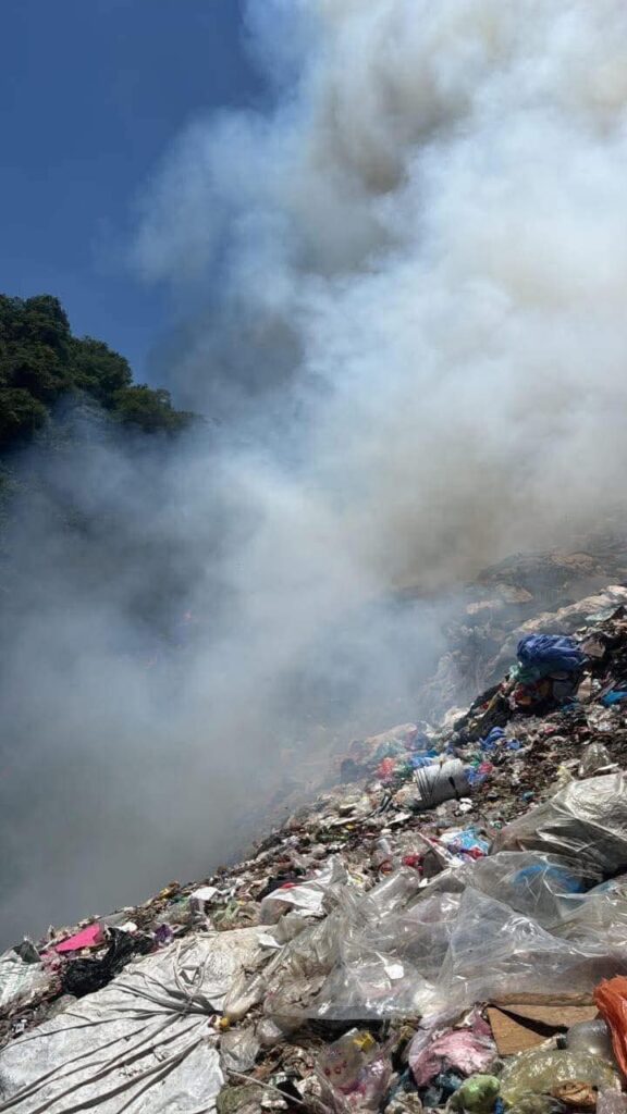 Basurero clandestino de Xicotepec contamina el aire