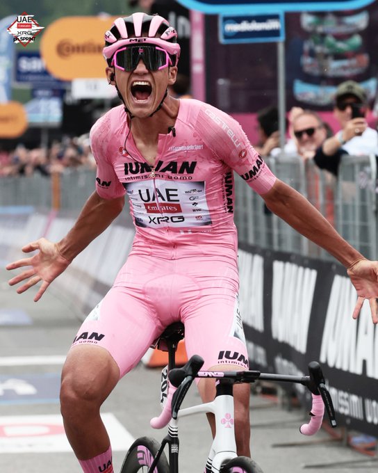 Isaac del Toro Lucha Hasta el Final y Gana Etapa 17 del Giro de Italia 2025