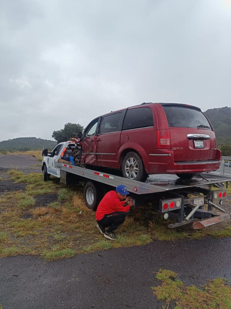 Carambola en la Amozoc-Perote deja al menos 10 lesionados.
