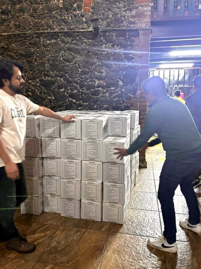 SEDIF envía despensas a damnificados de la  Sierra Norte y Mixteca