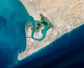 Irán amenaza con cerrar el Estrecho de Ormuz y sacude el mercado mundial del petróleo