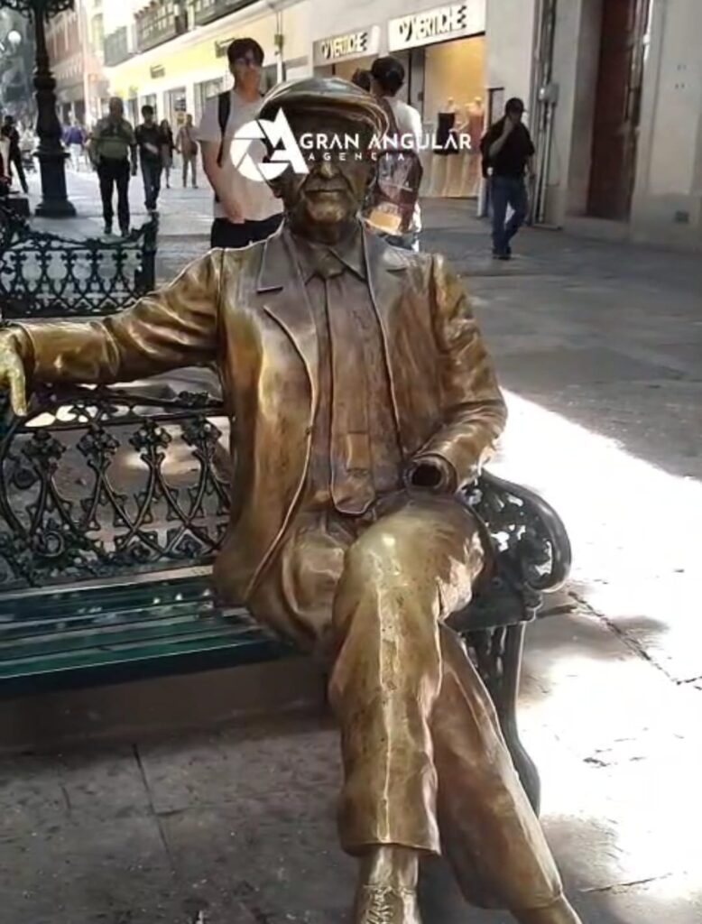 Video: Escultura de Pedro Ángel Palou en el Centro Histórico fue vandalizada