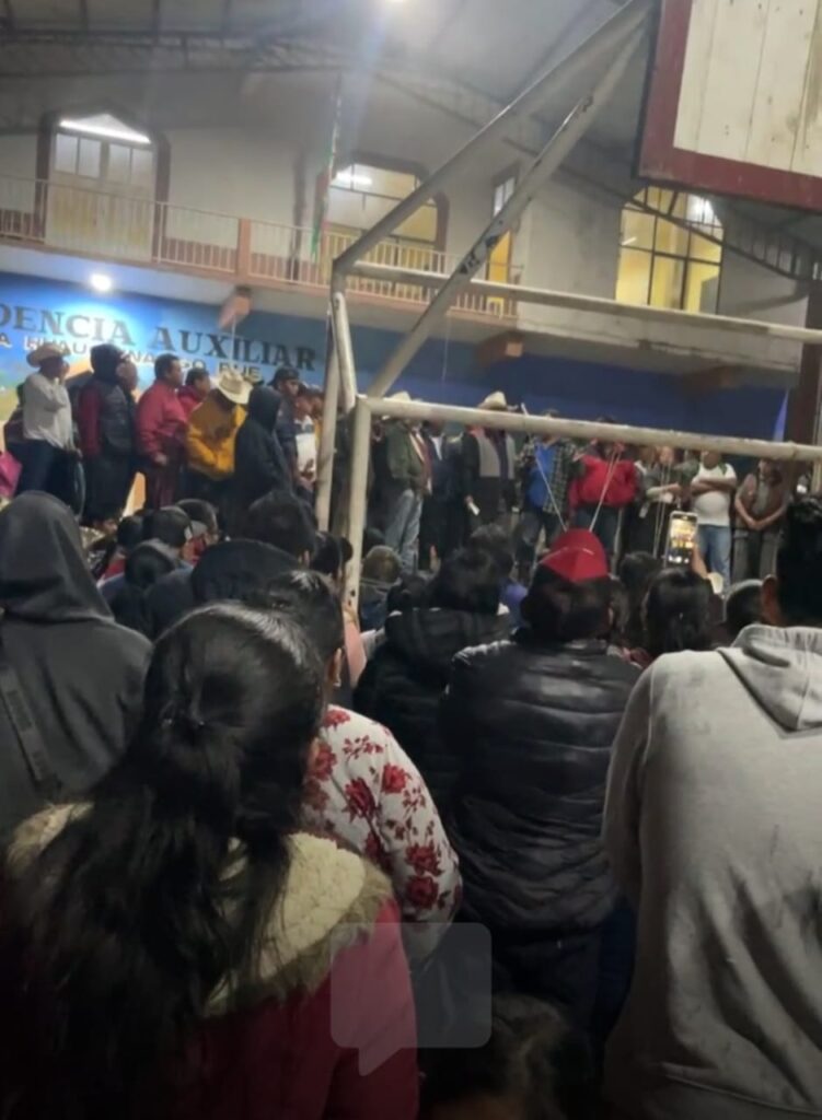 Protestas en Cuacuila, Huauchinango, contra la CFE