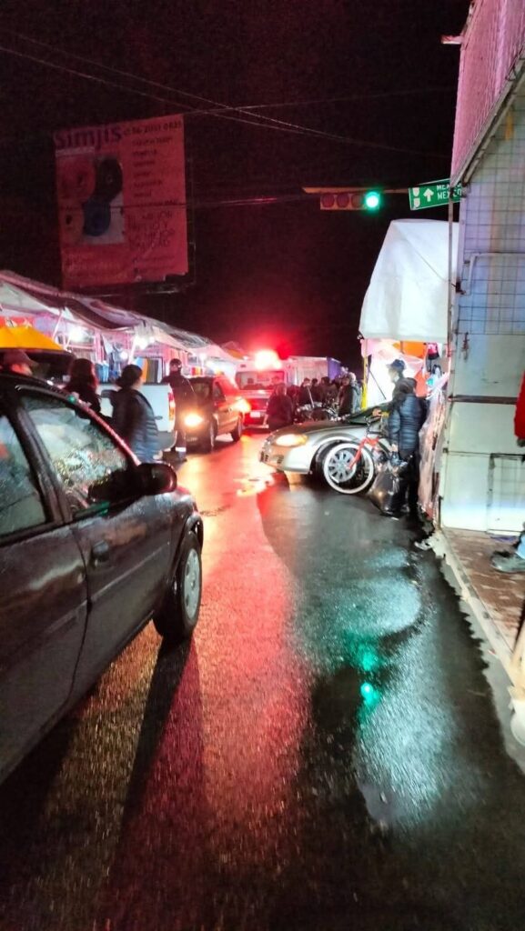 Hombre asesinado a balazos en tianguis de San Martín Texmelucan