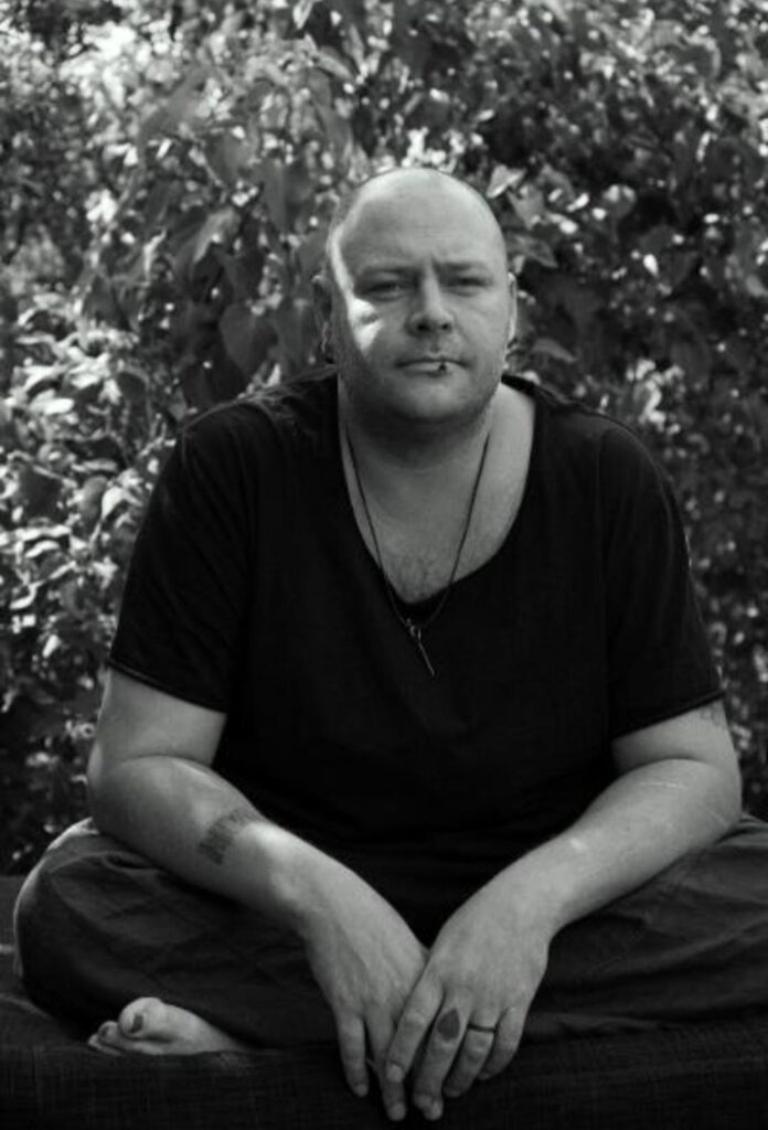 Poemas y biografía del poeta sueco Freke Räihä